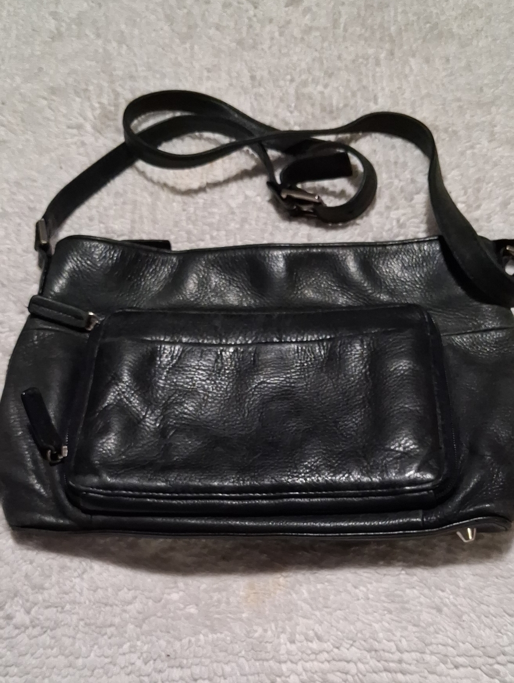 Mila Paoli Black Leather Crossbody Bag with Front Zip Pocket